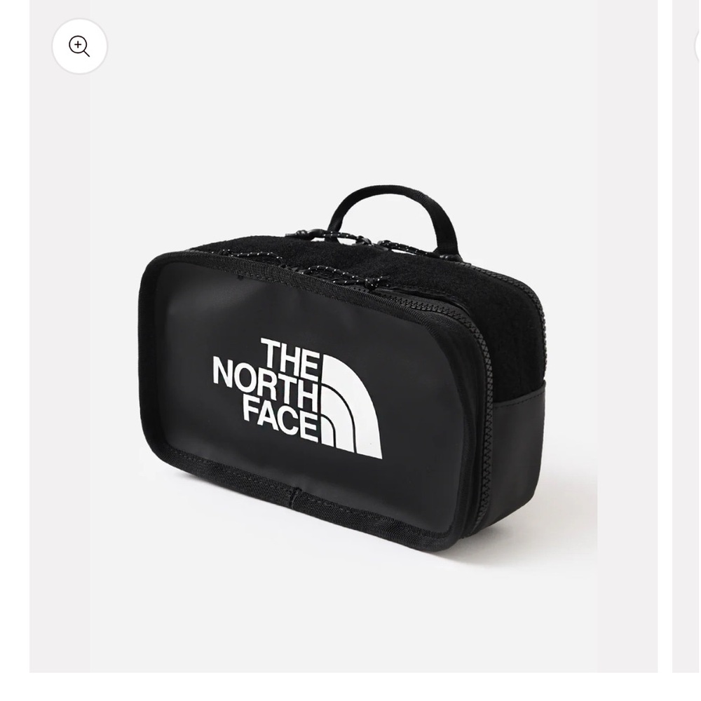 The North Face Black Belt Bag. Unisex